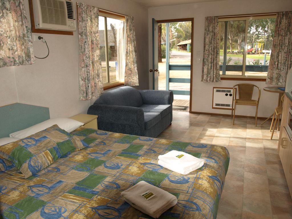 Cowra Holiday Park Ruang foto